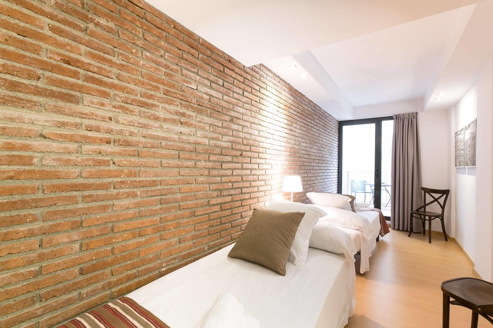 Serennia Cest Apartamentos Arc De Triomf Barcelona Ngoại thất bức ảnh